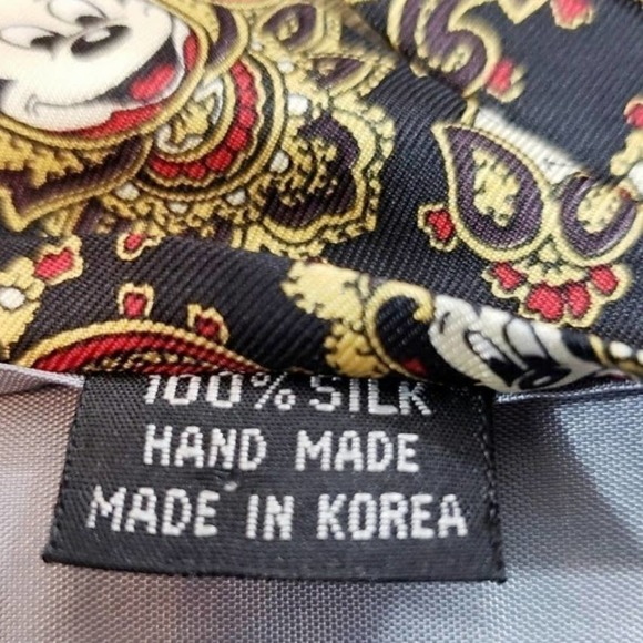 VINTAGE Disney Mickey Mouse  Paisley 100% SilkTie Balancine - Picture 3 of 7